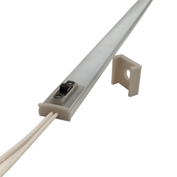 Varilla/tira Led 220v Directo Bajo Alacena Aluminio Plano con llave