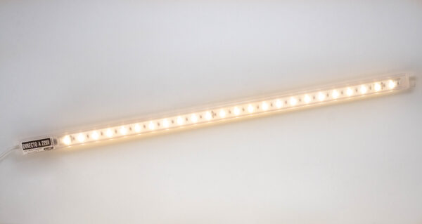 Varilla/tira Led 220v Directo Bajo Alacena Tubular Plástico con Llave